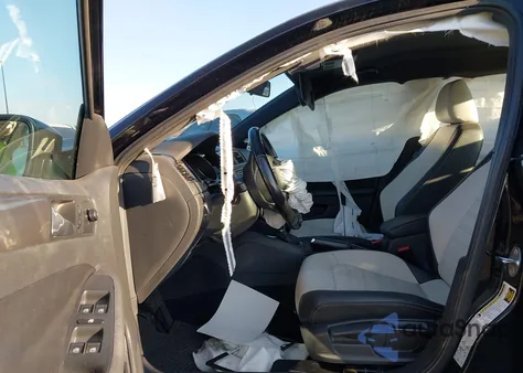 2016 Volkswagen Jetta 1.8T Sport z USA, uszkodzony, nr VIN 3VWD17AJ5GM411154